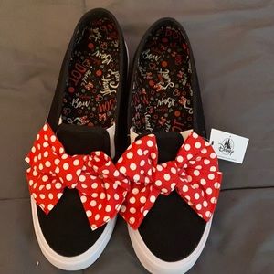 Disney Womens Minnie slip ons